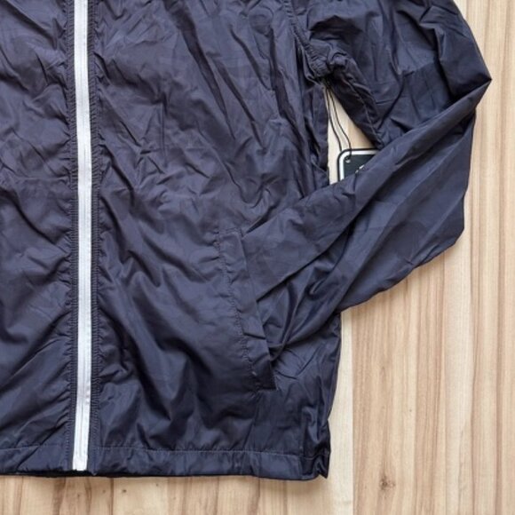 Men's Lightweight Windbreaker - Picture 4 of 6
